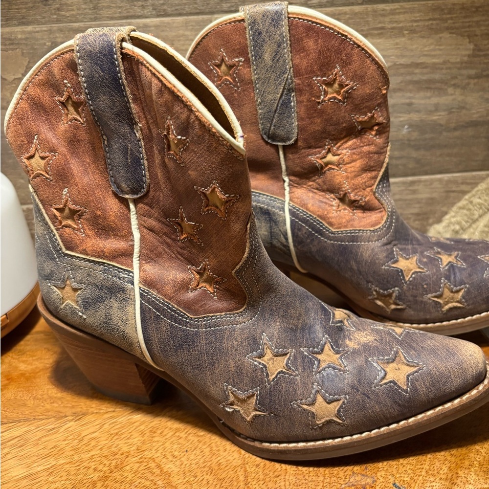 Dingo Leather Boots - Picture 3 of 5